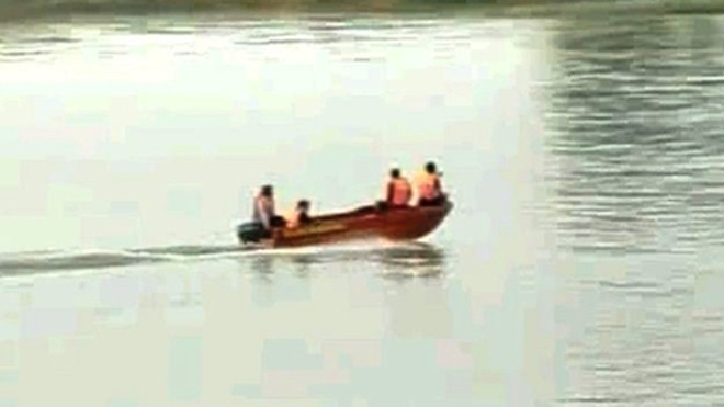 Hai nữ sinh mất tích trên sông Lam Ảnh minh họa