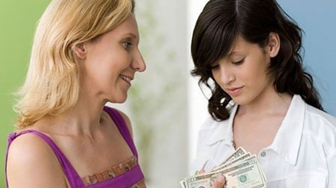 Con dâu khốn đốn vì bị mẹ chồng quản lý ngân sách Con dâu khốn đốn vì bị mẹ chồng quản lý ngân sách