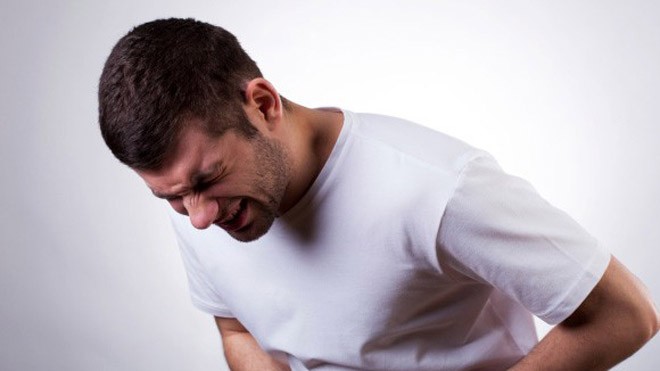 9 dấu hiệu không ngờ cảnh báo bệnh ung thư Nếu tình trạng đau nhức kéo dài hơn 3 tháng, bạn nên đi khám bác sĩ trước khi quá muộn. Ảnh: Menshealth.