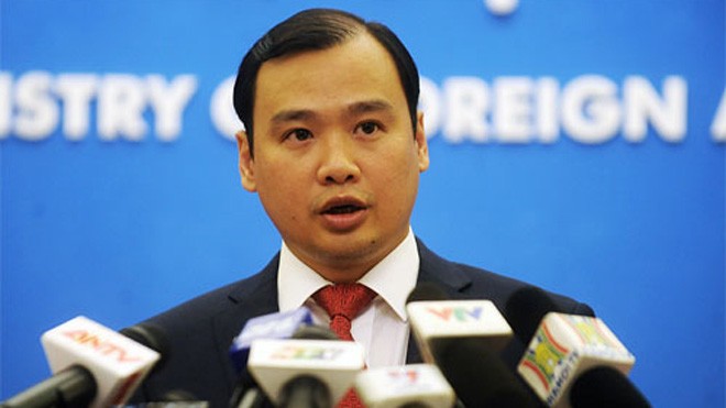 Yêu cầu Trung Quốc dừng ngay xây hải đăng ở Trường Sa Người phát ngôn Bộ Ngoại giao Lê Hải Bình. Ảnh: Quý Đoàn/ VnExpress