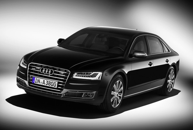 Audi A8L chống đạn giống như xe dành cho điệp viên Mẫu xe này được xem như sự đáp trả của Audi với chiếc Mercedes Benz S600 Guard