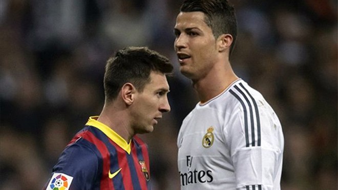 Messi: 'Tôi chưa bao giờ cạnh tranh với Ronaldo' Messi và Ronaldo đang chạy đua đến Quả bóng vàng 2015, sau khi chia nhau bảy danh hiệu gần nhất.