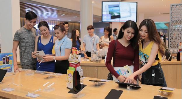 MobiFone chính thức “tấn công” thị trường bán lẻ Nắm bắt xu hướng, MobiFone “lấn sân” sang thị trường bán lẻ