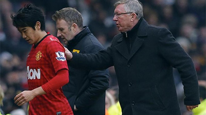 Cơn thịnh nộ kiểu Alex Ferguson qua lời kể của Shinji Kagawa Kagawa nghe danh Ferguson, nhưng vẫn không khỏi khiếp đảm khi tận mắt trải nghiệm những cơn thịnh nộ kiểu "Máy sấy tóc" của HLV người Scotland.