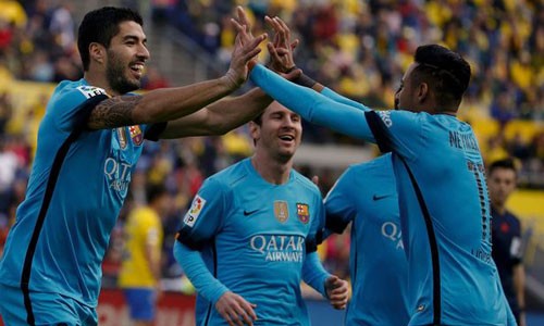 Wenger tâng bốc bộ ba MSN trước ngày đại chiến Barca Messi, Suarez và Neymar đang thi đấu thăng hoa bên cạnh nhau. Ảnh: AFP.