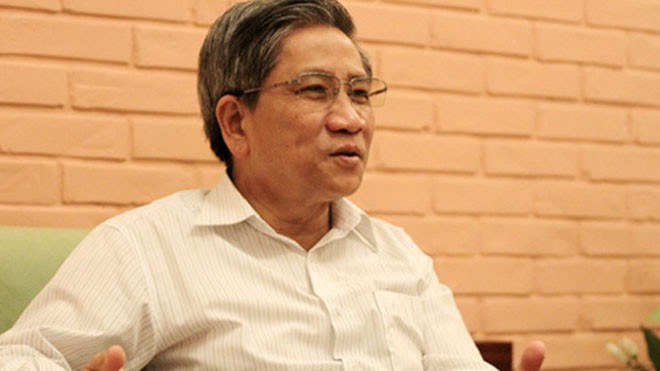 GS Nguyễn Minh Thuyết: 'Nhiều sinh viên học không biết để làm gì' GS Nguyễn Minh Thuyết: "40% học sinh Nghệ An không đăng ký xét tuyển đại học, cao đẳng cho thấy các em bắt đầu có sự tỉnh ngộ rồi". Ảnh: N.H.