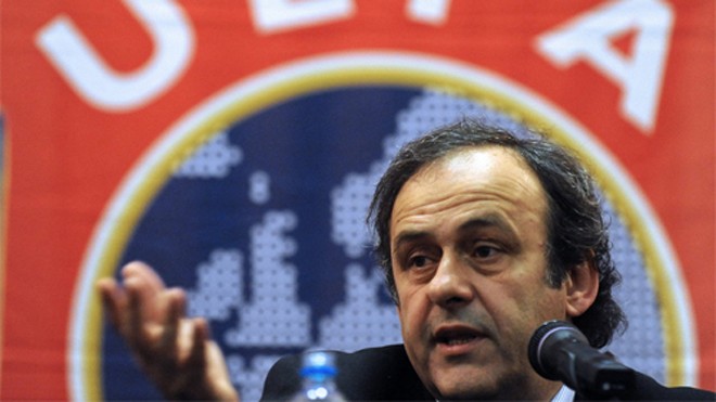 Platini từ chức Chủ tịch UEFA để theo kiện án cấm hoạt động bóng đá Rắc rối lần này có thể phá hỏng sự nghiệp lãnh đạo đang lên của Platini trong hệ thống điều hành bóng đá thế giới.
