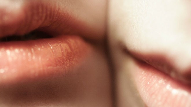 Sự thật về xu hướng tính dục của phái đẹp Ảnh: Women's Health.