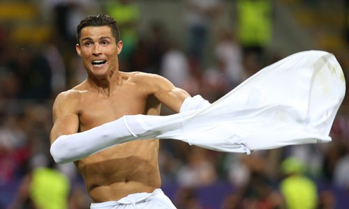 Ronaldo: 'Chỉ những kẻ ganh ghét mới chỉ trích tôi' Ronaldo cho rằng thành công của anh là không thể phủ nhận. Ảnh: Reuters.