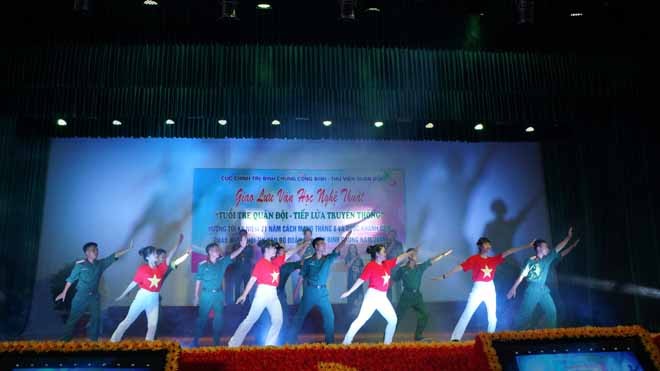 Lính Công binh tiếp lửa truyền thống Lính Công binh tiếp lửa truyền thống