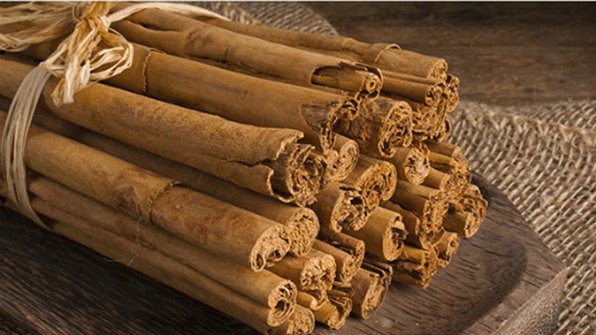 Tăng cường trí não nhờ ăn quế Ảnh: livingthegoodlifenaturally.com.