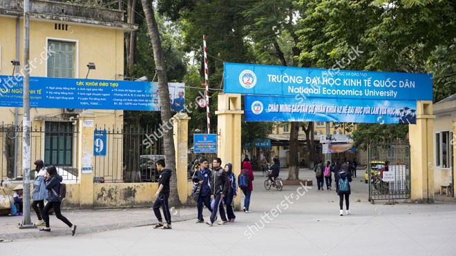Hậu tự chủ ĐH: Vì sao sinh viên phản ứng tăng học phí? Hậu tự chủ ĐH: Vì sao sinh viên phản ứng tăng học phí?