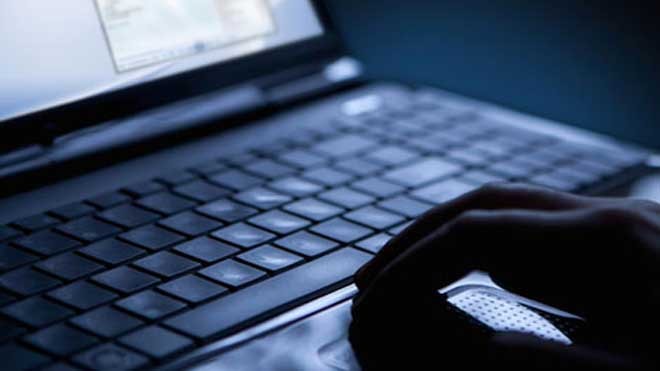 Chợ đen Internet dùng 70.000 máy chủ để tấn công mạng toàn cầu Chợ đen trên Internet hoạt động tương tự như eBay.