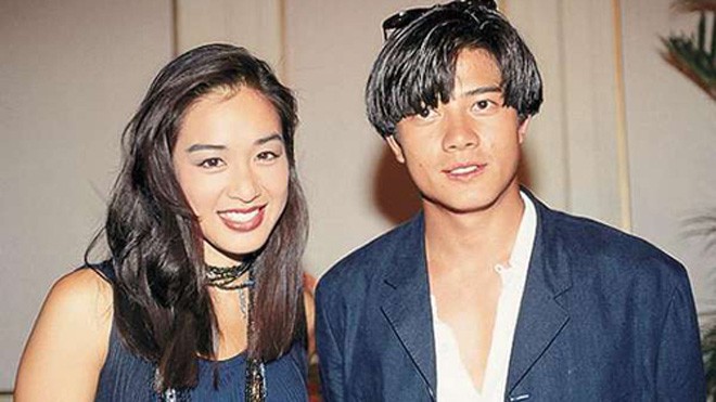 Đường tình lận đận của 'bom sex' Chung Lệ Đề Chung Lệ Đề từng có cuộc tình dang dở với Quách Phú Thành.