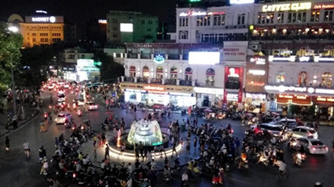 Ông Nguyễn Đức Chung: Quyết định giờ giới nghiêm vào 20/8 Hà Nội sẽ quyết định giờ giới nghiêm của các điểm kinh doanh, quán bar, khu vui chơi…vào ngày 20.8 tới đây.