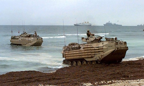 Nhật muốn mua vũ khí Anh đối phó Trung Quốc Xe chiến đấu đổ bộ AAV7. Ảnh: BAE Systems