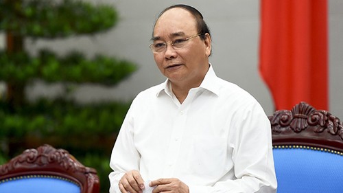Thủ tướng yêu cầu bỏ quy định kinh doanh trái phép trên mạng phải đi tù Thủ tướng yêu cầu Bộ Tư pháp nghiên cứu sửa đổi, bỏ Điều 292 tại Bộ Luật hình sự 2015 về kinh doanh qua mạng.