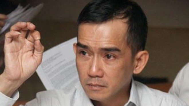 Minh Thuận khóc nhiều khi gặp bố, phải thở bằng ô xy Ca sĩ Minh Thuận hiện đang thở bình oxy