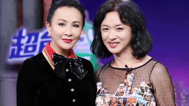 Lưu Gia Linh kể chuyện tình tay ba dây dưa 20 năm Lưu Gia Linh trong buổi phỏng vấn mới đây. Ảnh: Sina.
