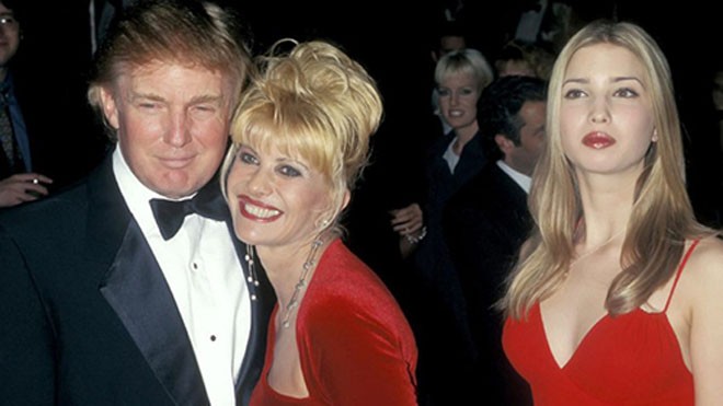 Vợ cũ đề nghị Trump cho làm đại sứ Mỹ tại Czech Ông Donald Trump và bà Ivana cùng con gái Ivanka. Ảnh: The Star