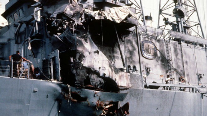 Chiến hạm Mỹ suýt đắm vì máy bay dân dụng Iraq như thế nào USS Stark bị thương nặng do hai quả Exocet của Iraq. Ảnh: Wikipedia.