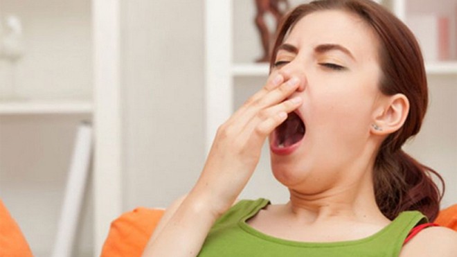 6 lý do khiến bạn ăn kiêng mãi mà vẫn không thể gầy Thiếu ngủ khiến bạn thèm ăn liên tục và ăn nhiều hơn.