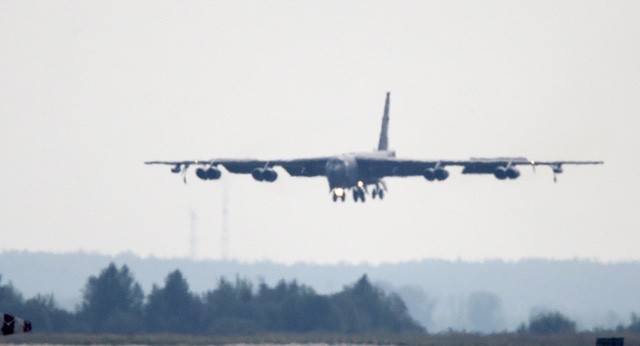 Máy bay ném bom B-52 của Mỹ rơi động cơ giữa trời Một máy bay ném bom B-52 của Mỹ. (Ảnh minh họa: Sputnik)