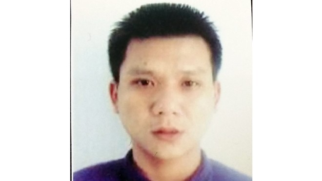 Giả danh cán bộ thanh tra sở để lừa đảo “chạy” viên chức Đối tượng Lê Tấn Thọ tại cơ quan điều tra (ảnh do cơ quan điều tra cung cấp)