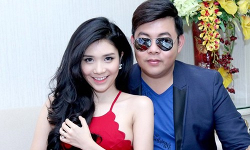 Quang Lê khoe bạn gái 9x Ca sĩ Quang Lê và bạn gái - Thanh Bi.