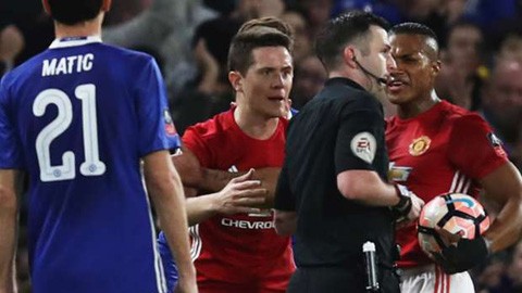 M.U sắp nhận án phạt sau trận thua Chelsea M.U sắp nhận án phạt sau trận thua Chelsea
