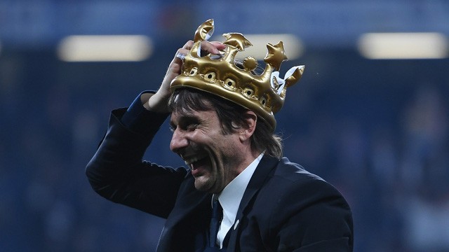 Rộ tin HLV Conte tính chuyện chia tay Chelsea Conte giúp Chelsea vô địch Premier League 2016/17