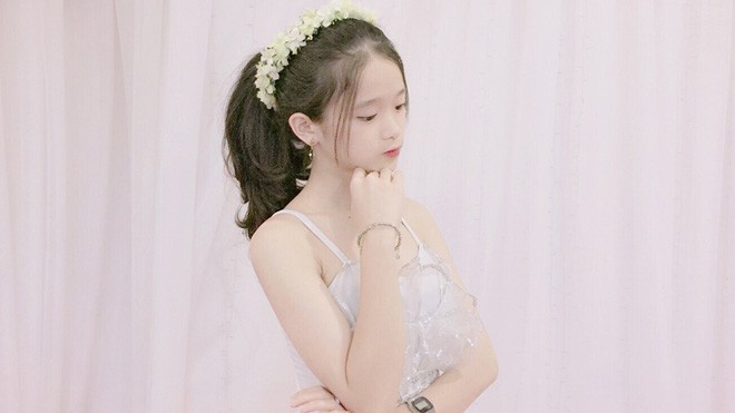 Hot girl Linh Ka bất ngờ bị dọa kiện vì “chôm” nghệ danh Cái tên Linh Ka hiện nay đang rất nóng trên mạng xã hội facebook