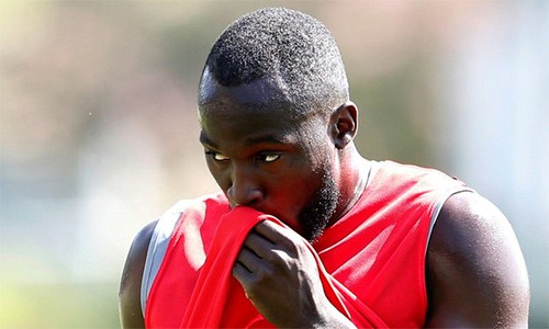 Ngôi sao Lukaku gọi điện 'xin' áo số 9 từ Ibrahimovic Lukaku trong buổi tập đầu tiên cùng Man Utd. Ảnh: Reuters.