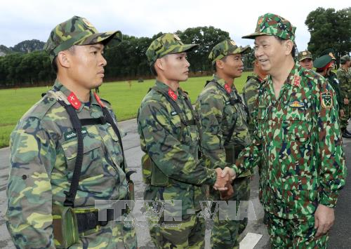 Chủ tịch nước Trần Đại Quang thăm, làm việc với Bộ Quốc phòng Chủ tịch nước Trần Đại Quang thăm, làm việc với Bộ Quốc phòng