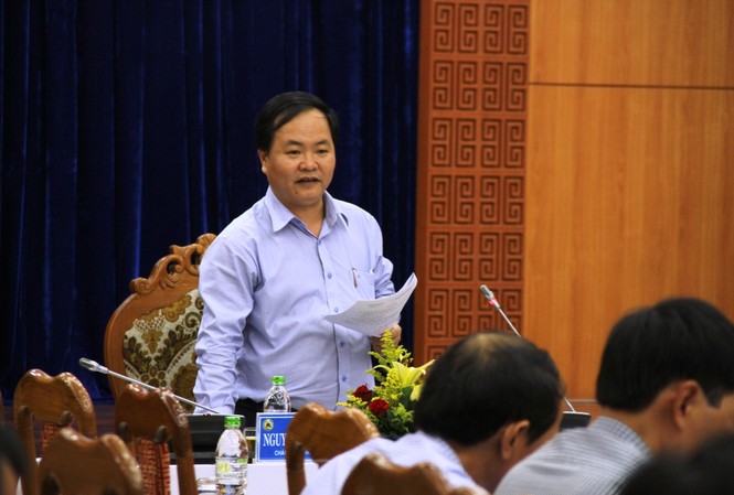 Tin mới vụ phá rừng phòng hộ nghiêm trọng tại Quảng Nam Ông Nguyễn Hồng Quang – Chánh Văn phòng UBND tỉnh Quảng Nam khẳng định tỉnh sẽ làm rõ trách nhiệm của các tổ chức, cá nhân có liên quan đến vụ phá rừng phòng hộ Tiên Lãnh.