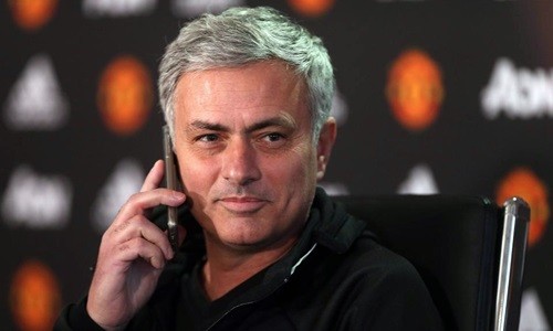 PSG cân nhắc bổ nhiệm Mourinho Mourinho được cho là đang liên hệ với PSG
