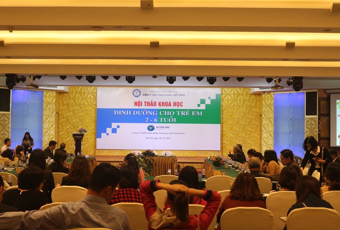 Hội thảo khoa học “Dinh dưỡng cho trẻ em 2 - 6 tuổi” Hội thảo khoa học “Dinh dưỡng cho trẻ em 2 - 6 tuổi”