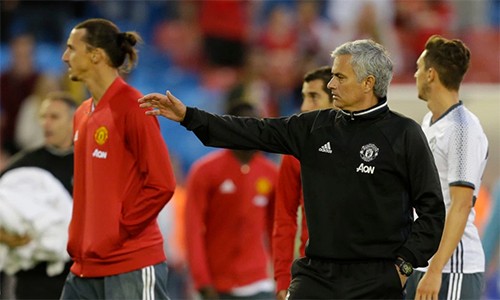 Mourinho háo hức chờ đón Ibrahimovic trở lại đội hình M.U Mourinho sẽ có thêm một phương án hữu hiệu ở vị trí mũi nhọn với việc Ibrahimovic bình phục sớm hơn dự kiến. Ảnh: AFP.