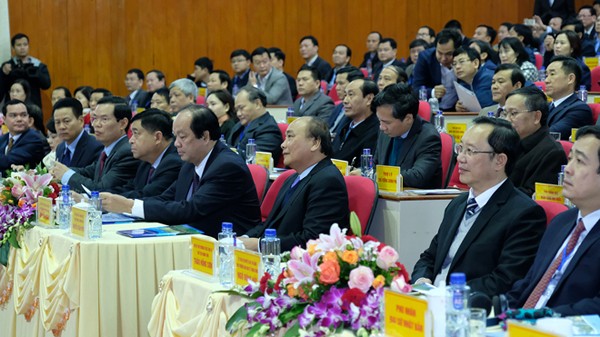 Thủ tướng Nguyễn Xuân Phúc: ‘Chính quyền Hà Giang cần xắn tay áo cùng doanh nghiệp’ Ảnh: VGP/Quang Hiếu