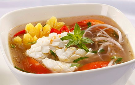 Món ngon giúp cơ thể chống chọi với cái lạnh Canh chua mực.