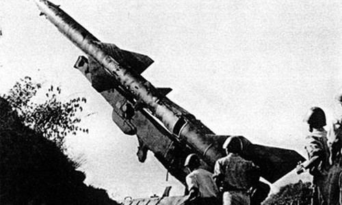 Tên lửa SAM-2, vũ khí chủ lực diệt B52 Tên lửa SAM-2 trong chiến dịch “Hà Nội-Điện Biên Phủ trên không”.