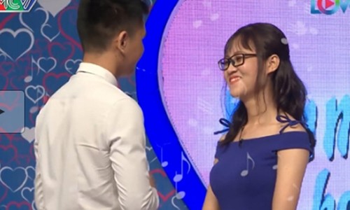 Bạn muốn hẹn hò: Chàng trai khiến Quyền Linh 'hết hồn' và tiết lộ giật mình phút chót Bạn muốn hẹn hò: Chàng trai khiến Quyền Linh 'hết hồn' và tiết lộ giật mình phút chót