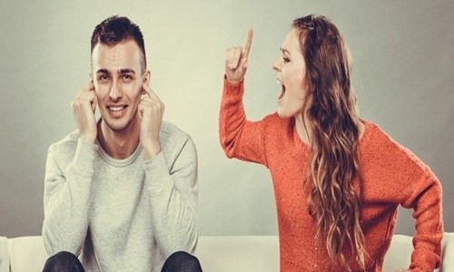 Làm cách nào để đối mặt với cô vợ bạo lực? Làm cách nào để đối mặt với cô vợ bạo lực?