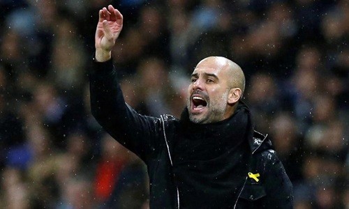 Lịch thi đấu ở Anh khắc nghiệt như thế nào Guardiola cho rằng lịch thi đấu tại Anh đang hủy hoại cầu thủ. Ảnh: Reuters.