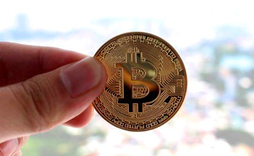 Nhộn nhịp rao bán đồng xu Bitcoin lì xì Tết Ảnh quảng cáo bán xu Bitcoin tại một cửa hàng trên Facebook.