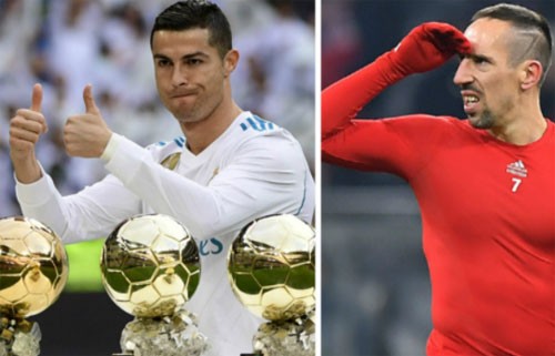 Ribery cáo buộc Ronaldo đánh cắp Quả Bóng Vàng 2013 Ribery từng có một mùa giải giành mọi danh hiệu nhưng phải nhường Quả Bóng Vàng cho Ronaldo, người không có danh hiệu nào.