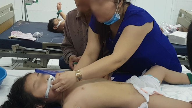 Tình tiết mới nhất vụ cha bỏ thuốc đầu độc 3 con bệnh nhi đang được điều trị tại Bệnh viện Nhi đồng TP. Cần Thơ Ảnh Nhật Huy