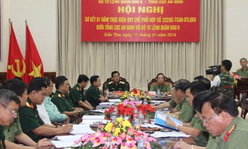 Nâng cao quy chế phối hợp giữa Tổng cục An ninh và Bộ Tư lệnh Quân khu 9 Các đại biểu tham dự Hội nghị.