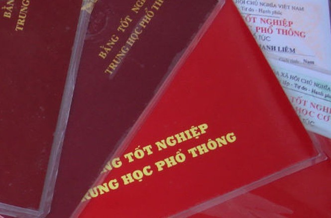 54 công chức nông nghiệp ở Quảng Trị báo thất lạc bằng tốt nghiệp THPT 54 công chức nông nghiệp ở Quảng Trị báo thất lạc bằng tốt nghiệp THPT