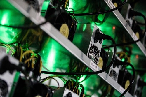 Sàn tiền ảo bị mất trộm 400 triệu USD Đào NEM không cần máy tính cấu hình mạnh như Bitcoin. Ảnh: Bloomberg